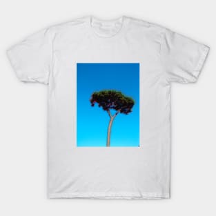 Blurred tree T-Shirt